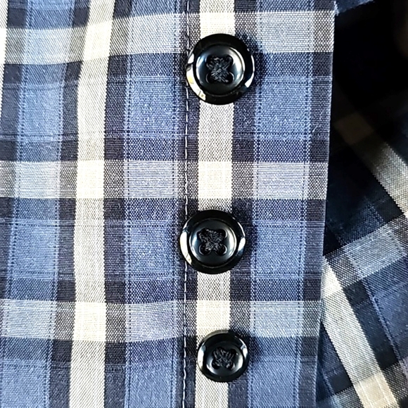 Men's Shirt - Picture 10 of 14